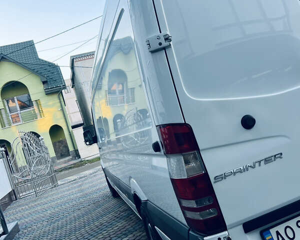 Белый Мерседес Sprinter, объемом двигателя 2.1 л и пробегом 410 тыс. км за 17500 $, фото 35 на Automoto.ua