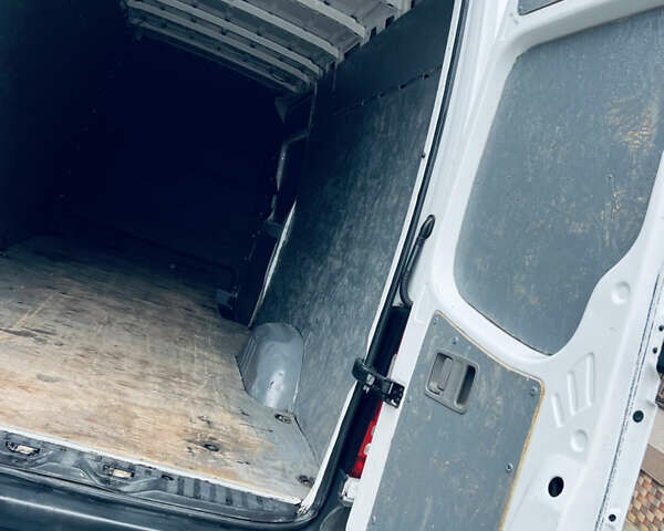 Белый Мерседес Sprinter, объемом двигателя 2.1 л и пробегом 410 тыс. км за 17500 $, фото 14 на Automoto.ua