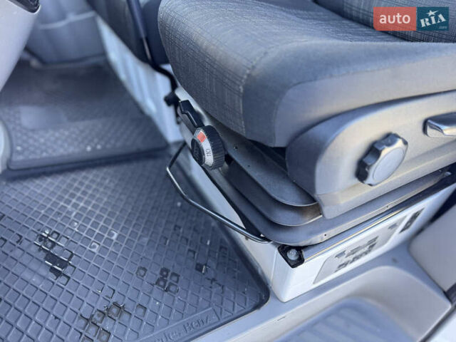 Белый Мерседес Sprinter, объемом двигателя 2.2 л и пробегом 338 тыс. км за 20500 $, фото 24 на Automoto.ua