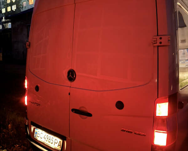 Білий Мерседес Sprinter, об'ємом двигуна 2.14 л та пробігом 301 тис. км за 18000 $, фото 26 на Automoto.ua