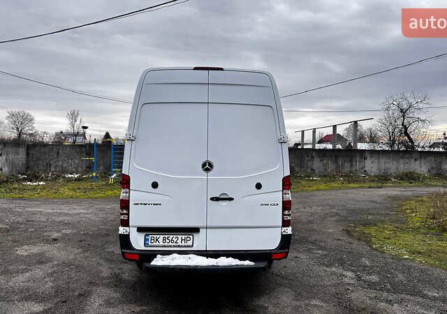 Білий Мерседес Sprinter, об'ємом двигуна 2.2 л та пробігом 312 тис. км за 19500 $, фото 2 на Automoto.ua