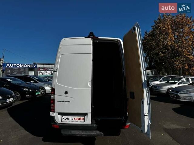 Мерседес Sprinter 2016 у Вінниці на Automoto.ua Білий Мерседес Sprinter, об'ємом двигуна 2.2 л та пробігом 316 тис. км за 14999 $, фото 17 на Automoto.ua
