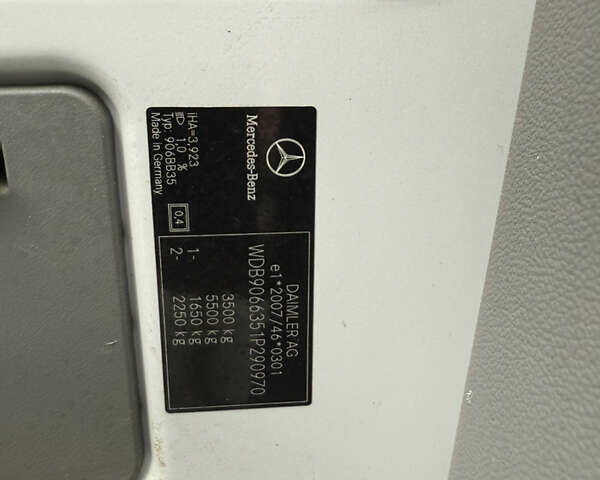 Белый Мерседес Sprinter, объемом двигателя 2.2 л и пробегом 325 тыс. км за 19000 $, фото 27 на Automoto.ua