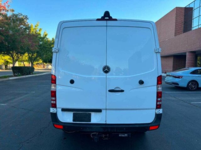 Белый Мерседес Sprinter, объемом двигателя 3 л и пробегом 78 тыс. км за 10000 $, фото 5 на Automoto.ua