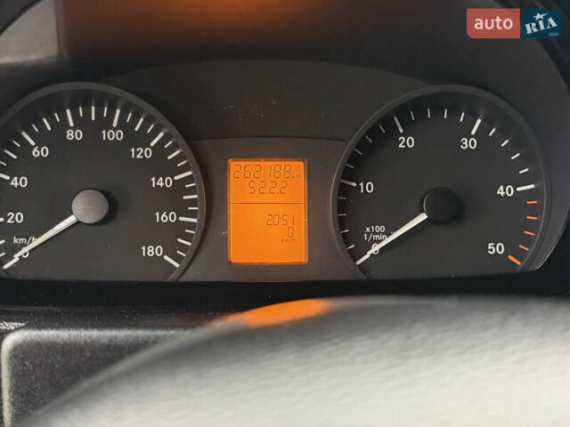 Білий Мерседес Sprinter, об'ємом двигуна 0 л та пробігом 264 тис. км за 18500 $, фото 9 на Automoto.ua