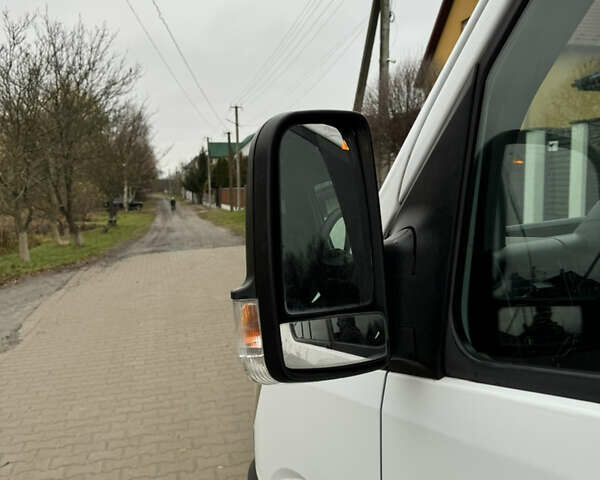 Белый Мерседес Sprinter, объемом двигателя 2.2 л и пробегом 245 тыс. км за 18800 $, фото 10 на Automoto.ua