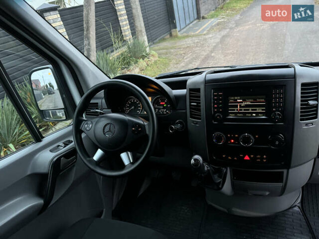 Белый Мерседес Sprinter, объемом двигателя 2.2 л и пробегом 245 тыс. км за 18800 $, фото 12 на Automoto.ua