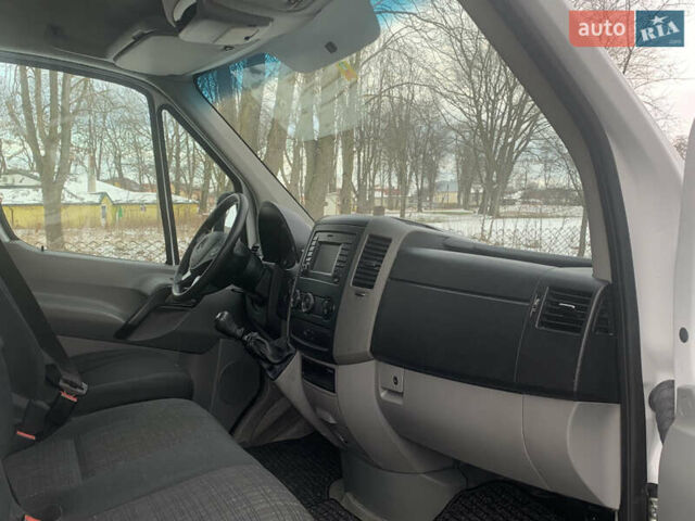 Белый Мерседес Sprinter, объемом двигателя 3 л и пробегом 306 тыс. км за 29990 $, фото 9 на Automoto.ua
