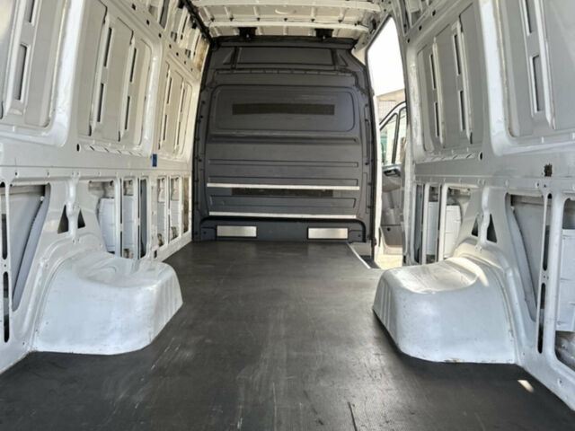 Білий Мерседес Sprinter, об'ємом двигуна 2.1 л та пробігом 300 тис. км за 24700 $, фото 21 на Automoto.ua