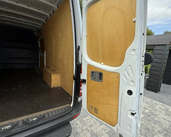 Белый Мерседес Sprinter, объемом двигателя 2.2 л и пробегом 325 тыс. км за 19000 $, фото 23 на Automoto.ua