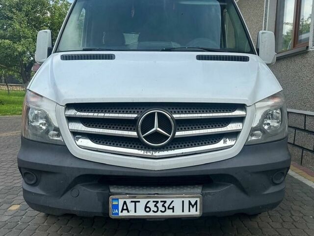 Белый Мерседес Sprinter, объемом двигателя 2.1 л и пробегом 332 тыс. км за 16499 $, фото 12 на Automoto.ua