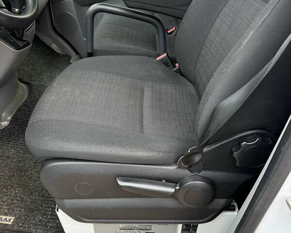 Білий Мерседес Sprinter, об'ємом двигуна 0 л та пробігом 329 тис. км за 18900 $, фото 7 на Automoto.ua