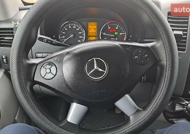 Білий Мерседес Sprinter, об'ємом двигуна 2.2 л та пробігом 293 тис. км за 28000 $, фото 11 на Automoto.ua