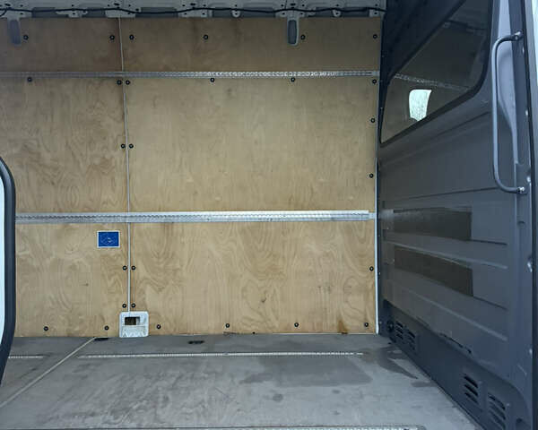 Белый Мерседес Sprinter, объемом двигателя 2.2 л и пробегом 245 тыс. км за 18800 $, фото 23 на Automoto.ua