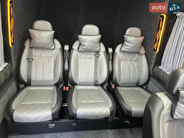 Белый Мерседес Sprinter, объемом двигателя 2.14 л и пробегом 341 тыс. км за 26000 $, фото 29 на Automoto.ua