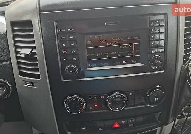 Білий Мерседес Sprinter, об'ємом двигуна 2.2 л та пробігом 293 тис. км за 28000 $, фото 12 на Automoto.ua