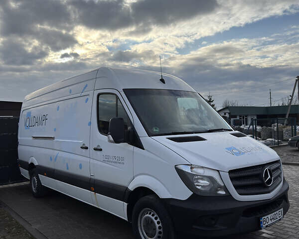 Белый Мерседес Sprinter, объемом двигателя 2.14 л и пробегом 386 тыс. км за 24000 $, фото 2 на Automoto.ua