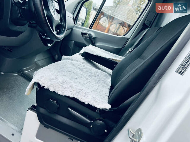 Белый Мерседес Sprinter, объемом двигателя 2.1 л и пробегом 410 тыс. км за 17500 $, фото 16 на Automoto.ua