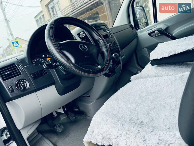 Белый Мерседес Sprinter, объемом двигателя 0 л и пробегом 3 тыс. км за 17900 $, фото 8 на Automoto.ua