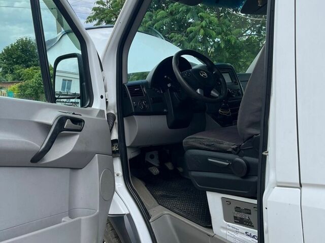 Белый Мерседес Sprinter, объемом двигателя 2.14 л и пробегом 349 тыс. км за 14500 $, фото 10 на Automoto.ua