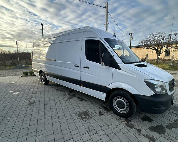 Белый Мерседес Sprinter, объемом двигателя 2.2 л и пробегом 265 тыс. км за 18700 $, фото 6 на Automoto.ua
