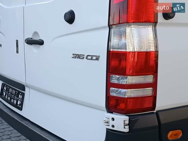 Белый Мерседес Sprinter, объемом двигателя 2.2 л и пробегом 370 тыс. км за 17550 $, фото 26 на Automoto.ua