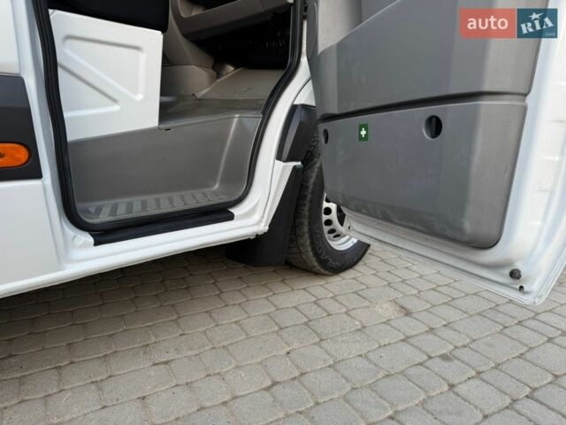 Білий Мерседес Sprinter, об'ємом двигуна 2.14 л та пробігом 295 тис. км за 16499 $, фото 51 на Automoto.ua