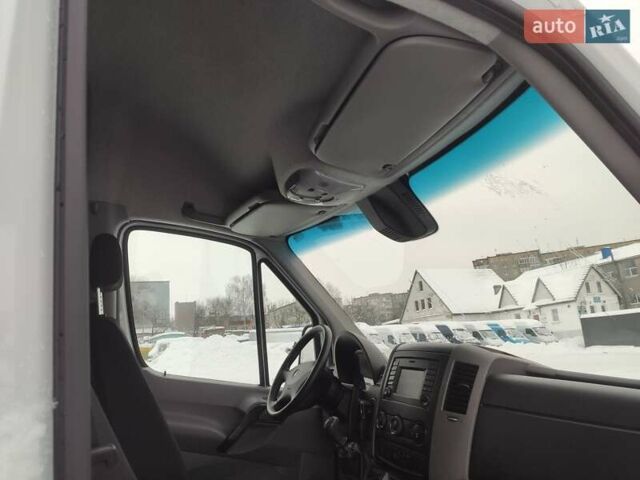 Белый Мерседес Sprinter, объемом двигателя 0 л и пробегом 291 тыс. км за 28800 $, фото 35 на Automoto.ua