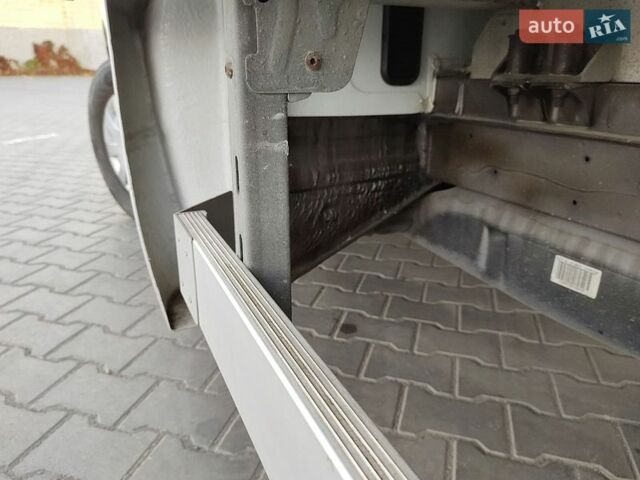 Білий Мерседес Sprinter, об'ємом двигуна 2.2 л та пробігом 315 тис. км за 22800 $, фото 104 на Automoto.ua