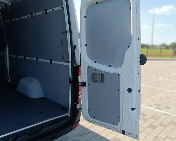 Белый Мерседес Sprinter, объемом двигателя 3 л и пробегом 280 тыс. км за 24999 $, фото 14 на Automoto.ua