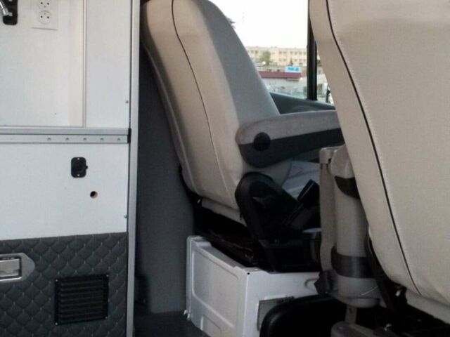 Білий Мерседес Sprinter, об'ємом двигуна 3 л та пробігом 98 тис. км за 40000 $, фото 15 на Automoto.ua