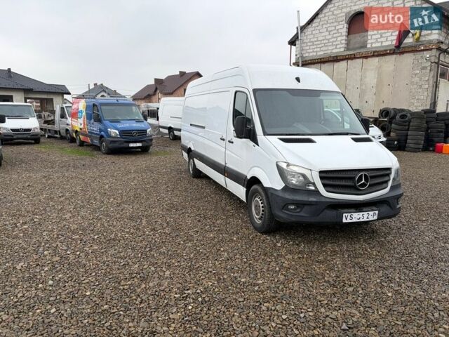 Белый Мерседес Sprinter, объемом двигателя 2.2 л и пробегом 328 тыс. км за 16900 $, фото 4 на Automoto.ua