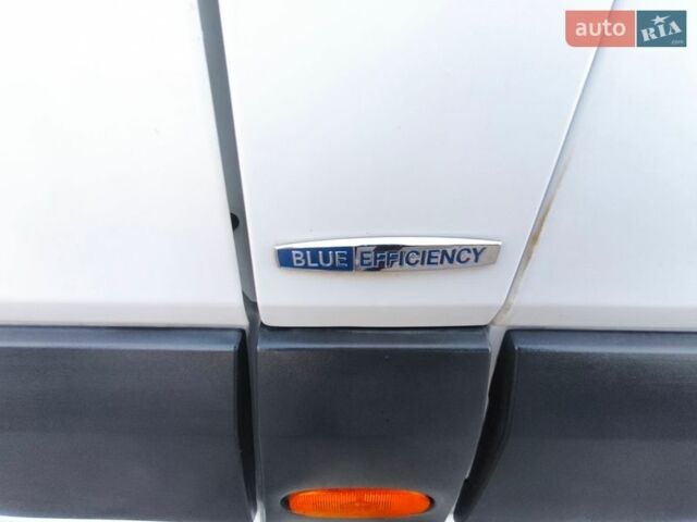 Білий Мерседес Sprinter, об'ємом двигуна 0 л та пробігом 291 тис. км за 29500 $, фото 27 на Automoto.ua