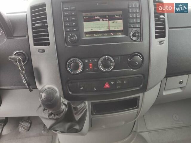 Белый Мерседес Sprinter, объемом двигателя 0 л и пробегом 291 тыс. км за 28800 $, фото 30 на Automoto.ua