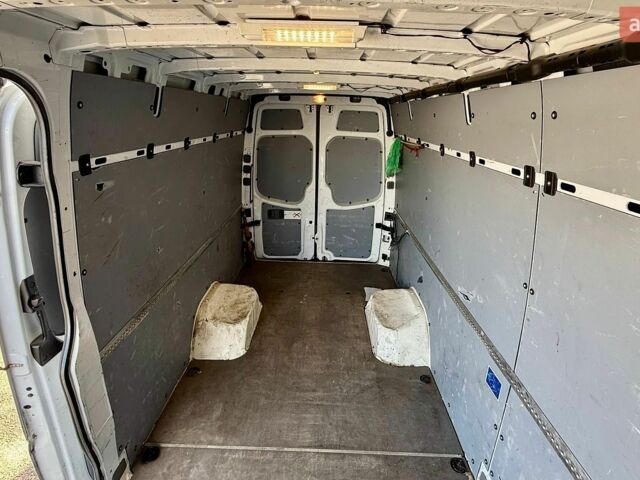 Білий Мерседес Sprinter, об'ємом двигуна 3.2 л та пробігом 243 тис. км за 26000 $, фото 28 на Automoto.ua