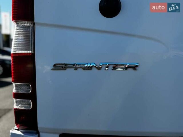 Мерседес Sprinter 2016 у Вінниці на Automoto.ua Білий Мерседес Sprinter, об'ємом двигуна 2.2 л та пробігом 316 тис. км за 14999 $, фото 6 на Automoto.ua