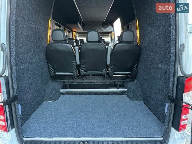 Белый Мерседес Sprinter, объемом двигателя 2.14 л и пробегом 341 тыс. км за 26000 $, фото 30 на Automoto.ua