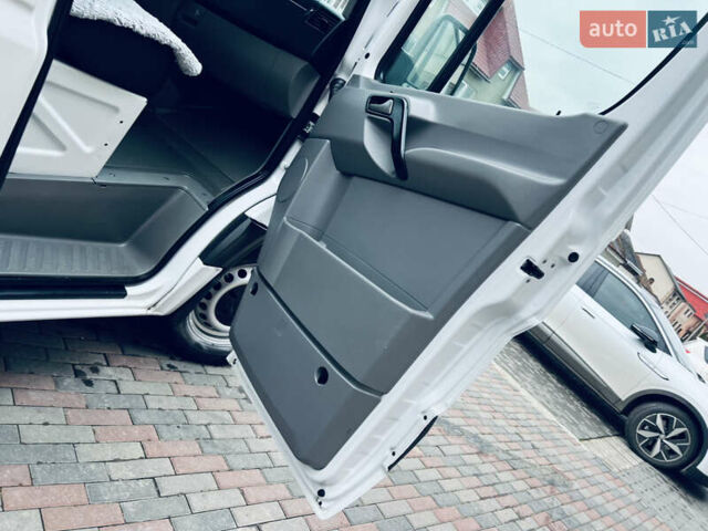 Белый Мерседес Sprinter, объемом двигателя 0 л и пробегом 3 тыс. км за 17900 $, фото 13 на Automoto.ua