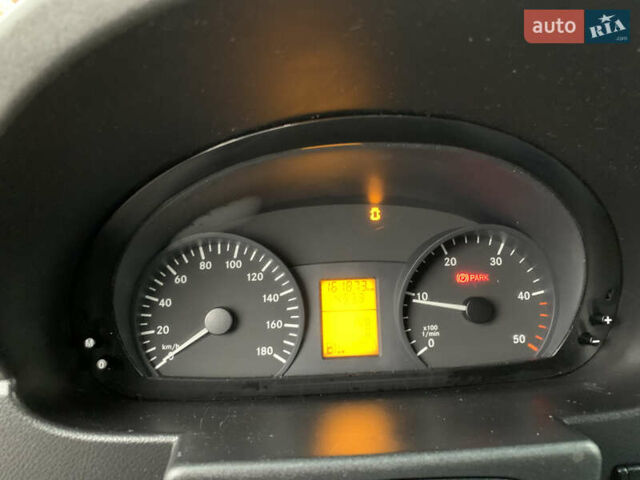 Білий Мерседес Sprinter, об'ємом двигуна 2.2 л та пробігом 162 тис. км за 19300 $, фото 15 на Automoto.ua