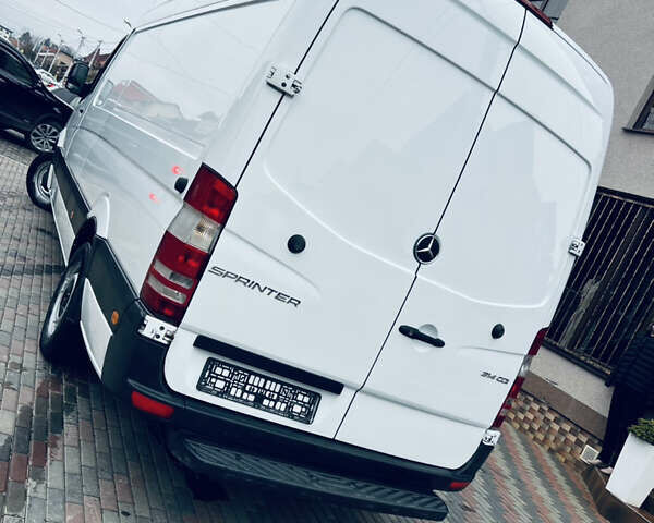 Белый Мерседес Sprinter, объемом двигателя 0 л и пробегом 3 тыс. км за 17900 $, фото 2 на Automoto.ua