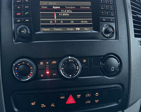 Белый Мерседес Sprinter, объемом двигателя 2.2 л и пробегом 245 тыс. км за 18800 $, фото 20 на Automoto.ua