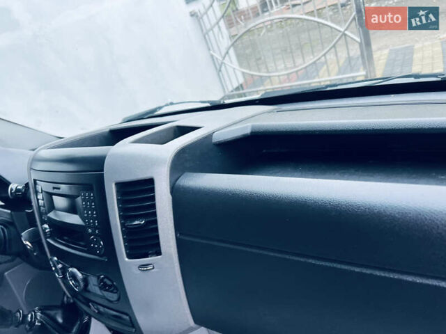 Белый Мерседес Sprinter, объемом двигателя 2.1 л и пробегом 410 тыс. км за 17500 $, фото 46 на Automoto.ua