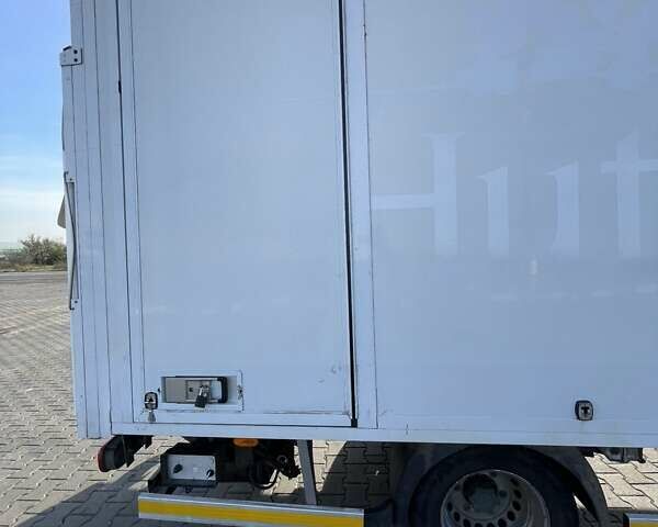 Білий Мерседес Sprinter, об'ємом двигуна 2.2 л та пробігом 245 тис. км за 28000 $, фото 4 на Automoto.ua