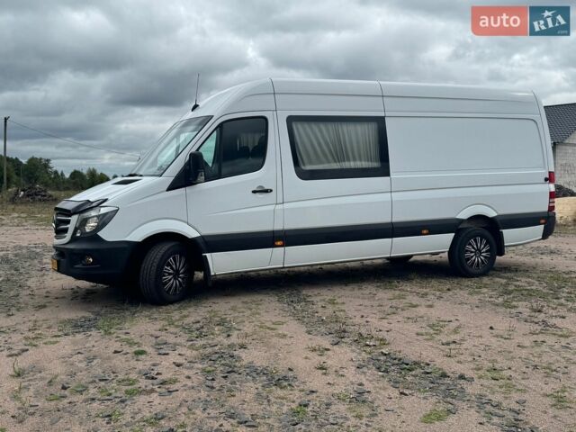 Белый Мерседес Sprinter, объемом двигателя 2.2 л и пробегом 450 тыс. км за 22700 $, фото 8 на Automoto.ua