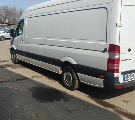 Белый Мерседес Sprinter, объемом двигателя 2.1 л и пробегом 303 тыс. км за 19200 $, фото 24 на Automoto.ua