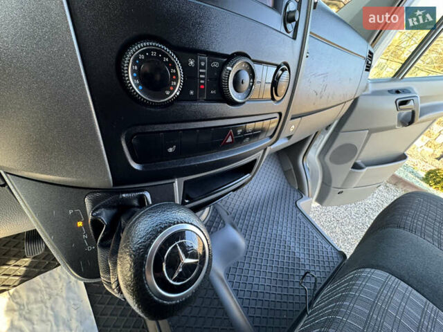 Белый Мерседес Sprinter, объемом двигателя 1.8 л и пробегом 378 тыс. км за 18300 $, фото 74 на Automoto.ua