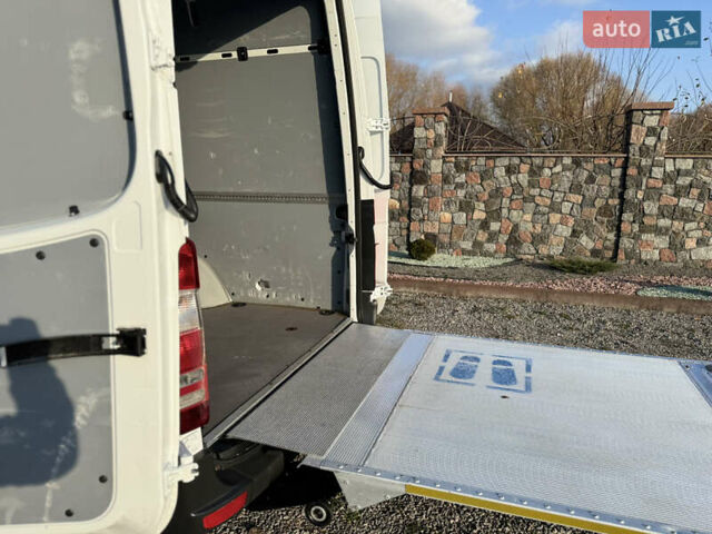 Белый Мерседес Sprinter, объемом двигателя 1.8 л и пробегом 378 тыс. км за 18300 $, фото 58 на Automoto.ua