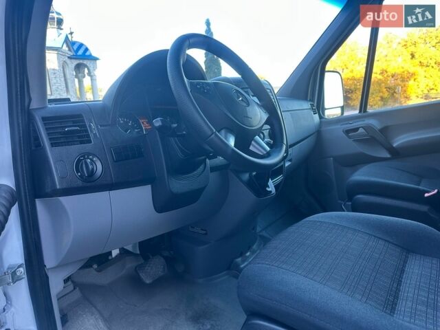 Білий Мерседес Sprinter, об'ємом двигуна 3 л та пробігом 330 тис. км за 30000 $, фото 17 на Automoto.ua