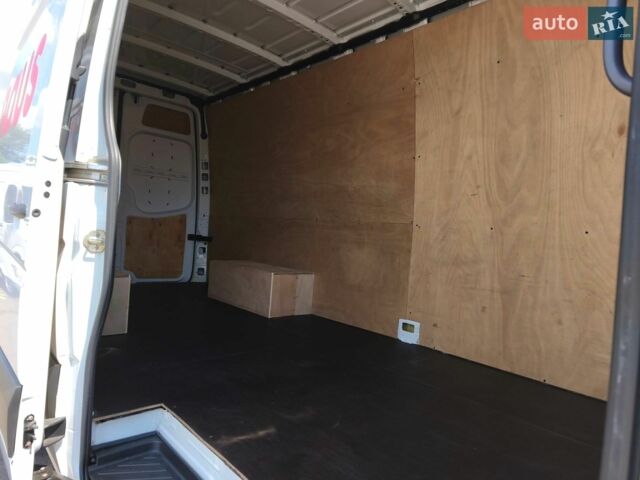 Белый Мерседес Sprinter, объемом двигателя 0 л и пробегом 177 тыс. км за 29900 $, фото 37 на Automoto.ua