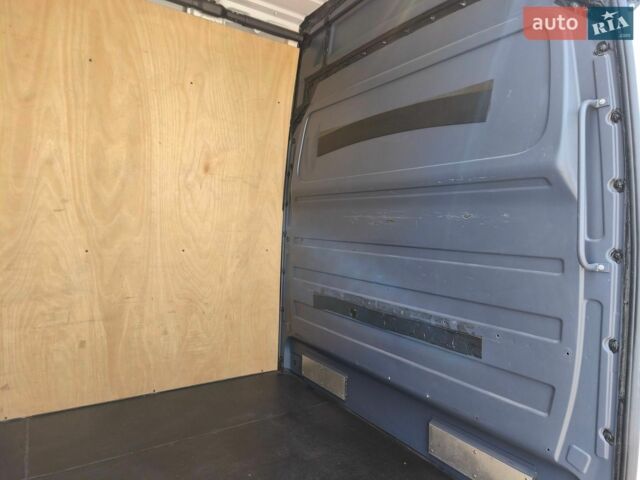 Белый Мерседес Sprinter, объемом двигателя 0 л и пробегом 177 тыс. км за 29900 $, фото 33 на Automoto.ua
